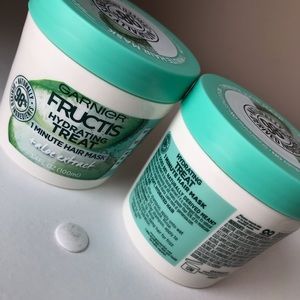 NWT Set of 2 Garnier Fructis one minute hair mask.